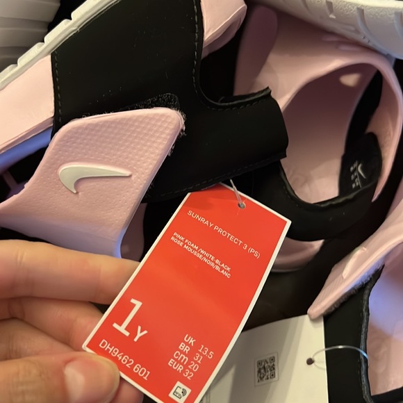 Kids Nike pink sandal - Picture 5 of 6